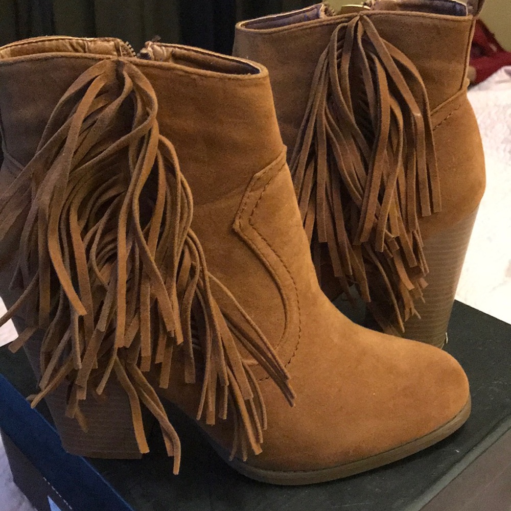 Cognac suede booties